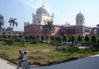 deoband advises muslims against second marriage -... deoband advises muslims against second marriage -...