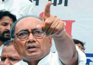 digvijay singh s car stoned in mp town - India TV digvijay singh s car stoned in mp town - India TV