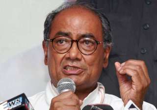 digvijay rubbishes reports of quitting as up poll... digvijay rubbishes reports of quitting as up poll...