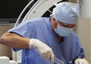 doctors extract stem cells to grow bones - India... doctors extract stem cells to grow bones - India...