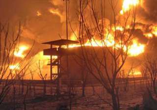 fire at illegal spurious oil depot - India TV fire at illegal spurious oil depot - India TV