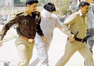five held in agra for harassing us girls - India... five held in agra for harassing us girls - India...