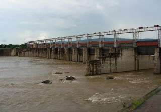 flood threat in west midnapore as galudih dam... flood threat in west midnapore as galudih dam...
