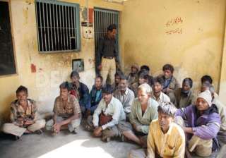 freed indian fishermen arrive in gujarat - India... freed indian fishermen arrive in gujarat - India...