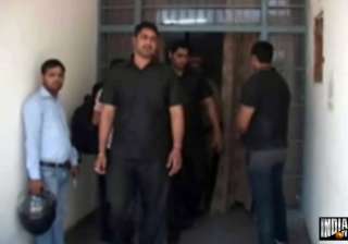 gurgaon hospital owner s bouncers bash up traffic... gurgaon hospital owner s bouncers bash up traffic...