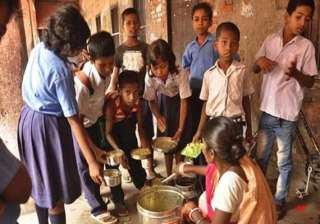 headmistress cooks held in domjur mid day meal... headmistress cooks held in domjur mid day meal...