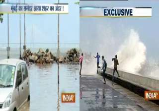 high tides in mumbai city suffers from water... high tides in mumbai city suffers from water...