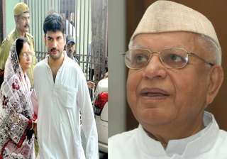 high court says n d tiwari should be compelled to... high court says n d tiwari should be compelled to...