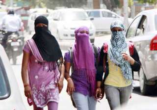 hottest day in delhi as temperature touches 44.7... hottest day in delhi as temperature touches 44.7...