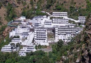 huge rush at vaishodevi nearly 41 lakh devotees... huge rush at vaishodevi nearly 41 lakh devotees...