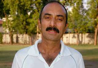 ips officer sanjeev bhatt s security cover... ips officer sanjeev bhatt s security cover...