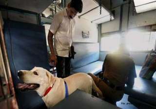 bomb found in train in madhya pradesh - India TV bomb found in train in madhya pradesh - India TV