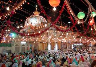 with love from barack obama a chadar for ajmer... with love from barack obama a chadar for ajmer...