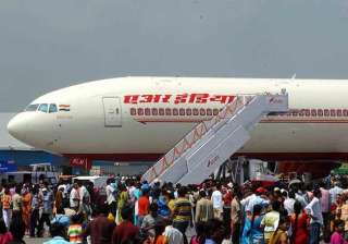 government owes around rs 600 crore to air india... government owes around rs 600 crore to air india...