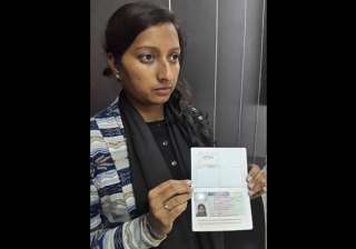 greenpeace activist offloaded from delhi london... greenpeace activist offloaded from delhi london...