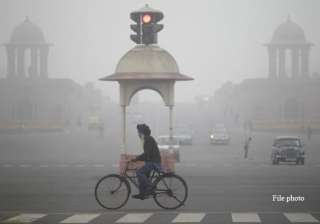 delhiites wake up to cold morning 59 trains... delhiites wake up to cold morning 59 trains...