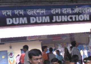 west bengal bomb blast near dumdum railway... west bengal bomb blast near dumdum railway...