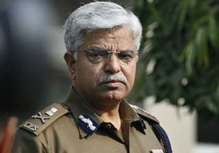 delhi police commissioner orders probe into... delhi police commissioner orders probe into...
