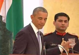 president obama raises a toast to the great... president obama raises a toast to the great...