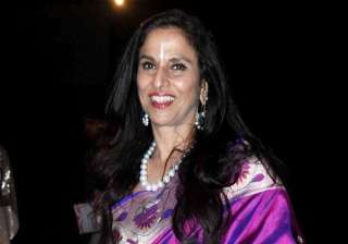 sc puts on hold privilege notice to shobhaa de -... sc puts on hold privilege notice to shobhaa de -...