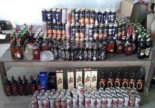over 5000 liquor bottles seized ahead of delhi... over 5000 liquor bottles seized ahead of delhi...
