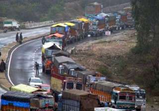 supplies reach kashmir as jammu srinagar highway... supplies reach kashmir as jammu srinagar highway...