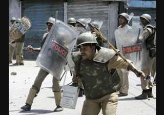 kashmir valley by and large peaceful curfew... kashmir valley by and large peaceful curfew...