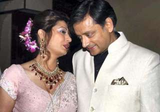 you are finished sunanda threatened tharoor... you are finished sunanda threatened tharoor...