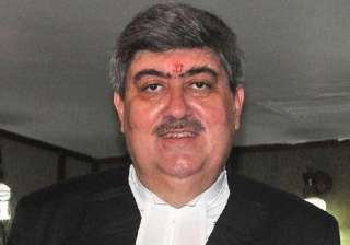 lawyers body apologises for midnight siege at cj... lawyers body apologises for midnight siege at cj...