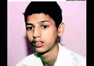 teacher beats kolkata teenager senseless - India... teacher beats kolkata teenager senseless - India...