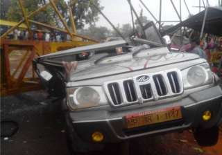 crane collapse during storm takes life of seven... crane collapse during storm takes life of seven...