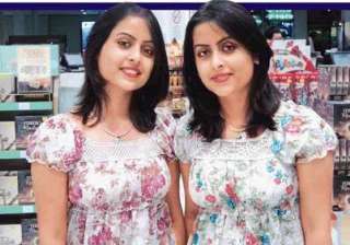 twin sisters topped university together - India TV twin sisters topped university together - India TV