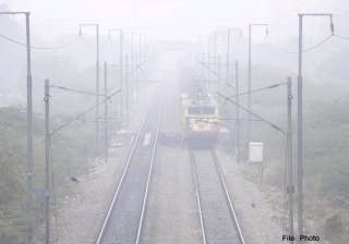 another chilly morning in delhi 50 trains delayed... another chilly morning in delhi 50 trains delayed...