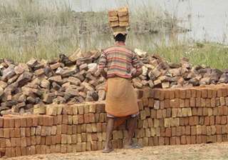 101 people rescued from bonded labour in bihar -... 101 people rescued from bonded labour in bihar -...