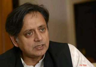 tharoor accuses delhi police of pressurising... tharoor accuses delhi police of pressurising...