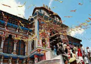 doors of badrinath shrine thrown open for... doors of badrinath shrine thrown open for...