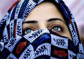reaction over kashmiri muslim woman denied flat... reaction over kashmiri muslim woman denied flat...
