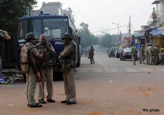 heavy police deployment in trilokpuri - India TV heavy police deployment in trilokpuri - India TV