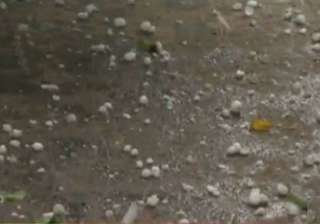 rain hailstorm intensify cold wave in agra -... rain hailstorm intensify cold wave in agra -...