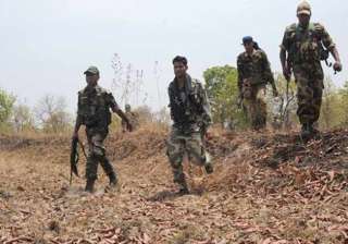 7 policemen killed 10 injured in maoists... 7 policemen killed 10 injured in maoists...