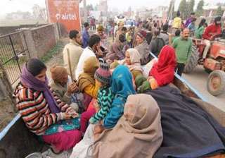 terror returns to indo pak border amid heavy... terror returns to indo pak border amid heavy...