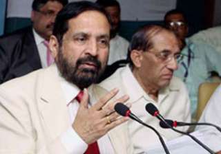 income tax dept turns on the heat on suresh... income tax dept turns on the heat on suresh...
