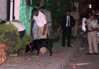 3 suspected im operatives arrested huge cache of... 3 suspected im operatives arrested huge cache of...