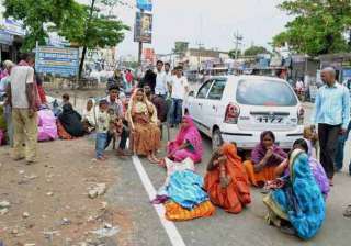 quake toll mounts to 42 in bihar 156 people... quake toll mounts to 42 in bihar 156 people...
