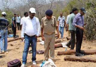 high court restrains ap cops from giving info to... high court restrains ap cops from giving info to...
