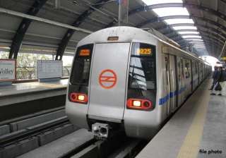 delhi metro begins process for providing wifi... delhi metro begins process for providing wifi...