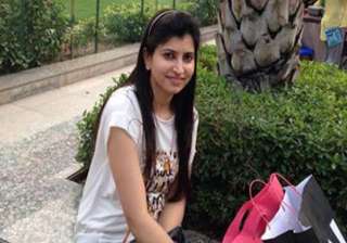 aiims doctor priya vedi had attempted suicide... aiims doctor priya vedi had attempted suicide...