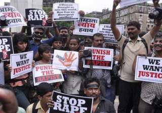 jammu journalists condemn mumbai gang rape -... jammu journalists condemn mumbai gang rape -...