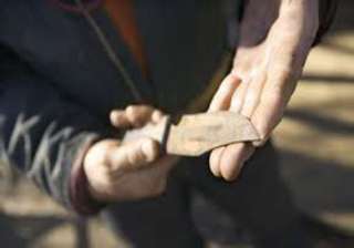 jilted lover attacks girl with knife attempts... jilted lover attacks girl with knife attempts...