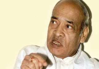 kcr roots for bharat ratna for ex pm rao on his... kcr roots for bharat ratna for ex pm rao on his...